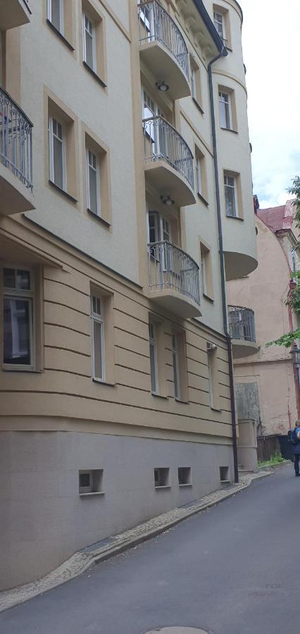 Apartment 46m2 S Balkonem V Lazenskem Centru *