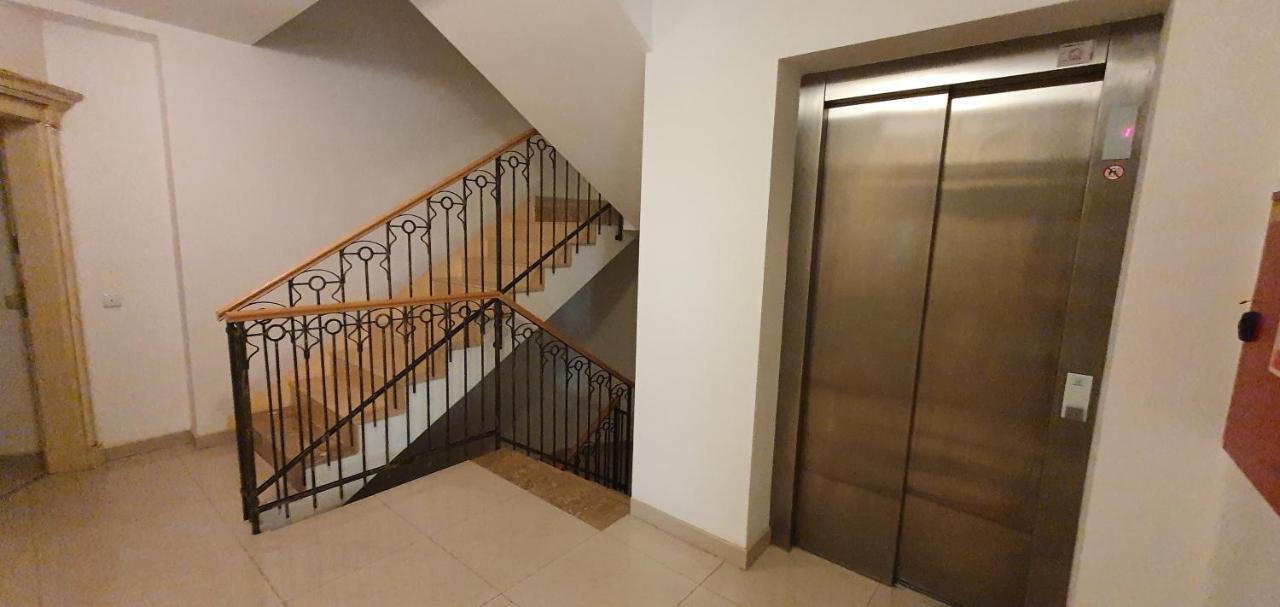 Apartment 46m2 S Balkonem V Lazenskem Centru *