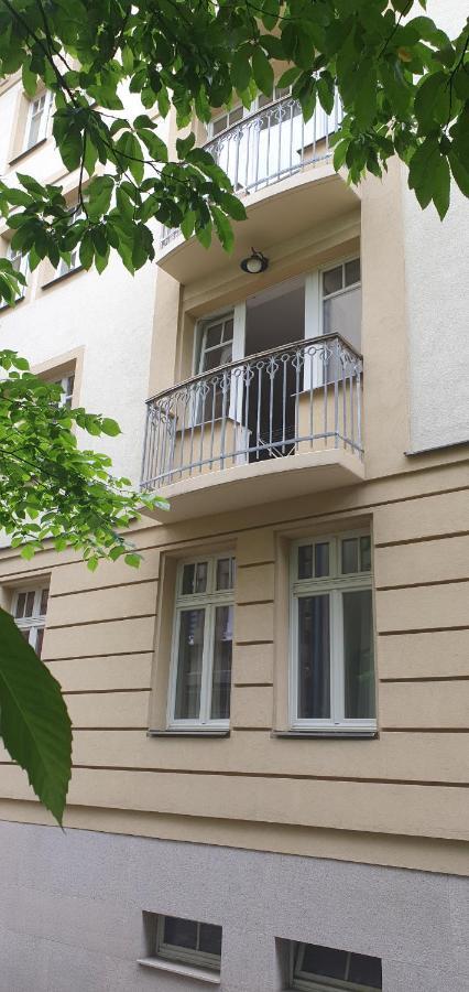 46m2 S Balkonem V Lazenskem Centru Apartment Karlovy Vary