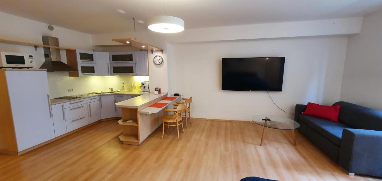Apartment 46m2 S Balkonem V Lazenskem Centru Karlovy Vary